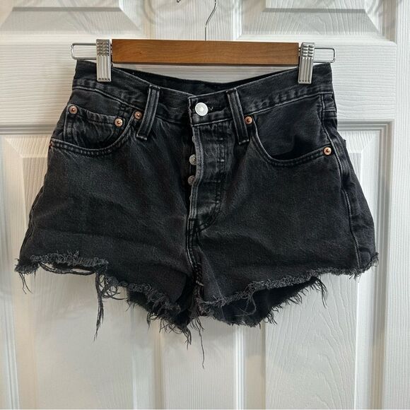 LEVI 501 ORIGINAL FIT HIGH RISE WOMEN'S SHORTS black size 24 - Picture 1 of 8